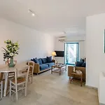 Holiday home Beachside House In *