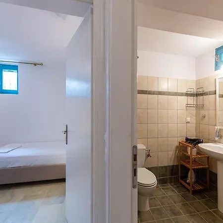 Feriehus Beachside House In Naousa